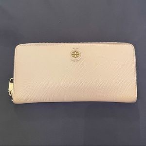 Tory Burch wallet